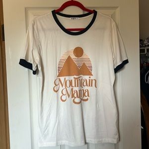 Bee and fox ringer tee